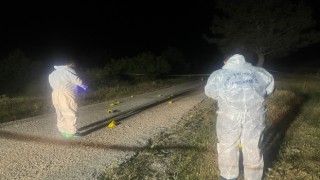 3 arkadaşını tabancayla vurdu