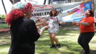 Aydın Büyükşehir Belediyesi'nin Etkinliğinde Anneler Doyasıya Eğlendi