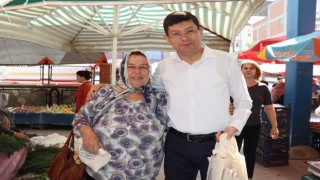 Başkan Özcan'dan annelere anlamlı hediye
