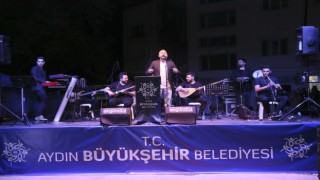 Karacasulular Büyükşehir'in Bahar Konseriyle Doyasıya Eğlendi