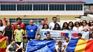 Erasmus Projesi Kapsamında Yurt Dışından Gelen Öğrenci ve Öğretmenler Başkan Erol’u Ziyaret Etti