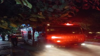 Metruk binada çıkan yangın panikletti
