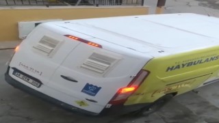 Belediyeye ait aracın merdivenlerden aşağı inmesi tepki çekti