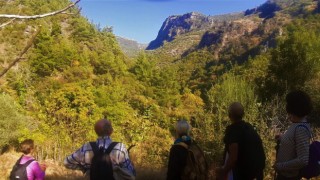 Hazan rengi dağları sardı