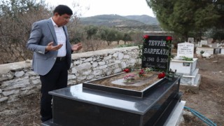 Özcan, Tevfik Sarpkaya'yı minnet ve şükran'la andı