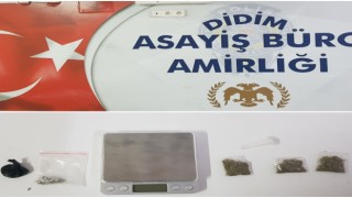 Uyuşturucu taciri yakayı ele verdi