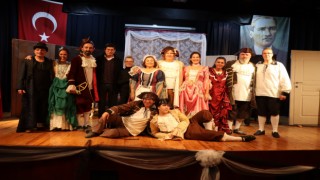 Moliere’in Cimri’si Nazilli Belediyesi Tiyatro Topluluğu tarafından sahnelendi