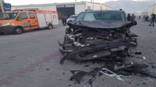 Zincirleme trafik kazası: 2 yaralı