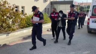 Kadın çoraplı hırsızların kurnazlığı