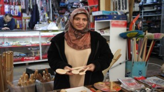 Tahta kaşıklar Aydınlı kadınların vazgeçilmezi