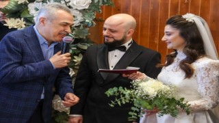 Ak Parti'nin mutlu günü