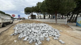 Karacasu İlçe Devlet Hastanesi’nin yol çalışmaları aralıksız sürüyor