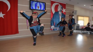 Sergiledikleri gösterilerle engelleri aştılar