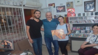 Türkiye’nin tek taş plak ve Kaset işyeri Nazilli’de