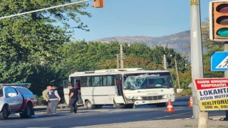 Sultanhisar’da işçi servisleri çarpıştı: 15 yaralı