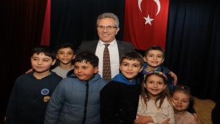 Nazilli'de çocuklar tiyatro gösterisiyle eğlendi