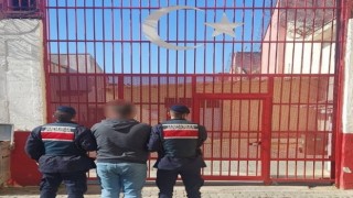 Balkondan havaya ateş eden şahıs yakalandı