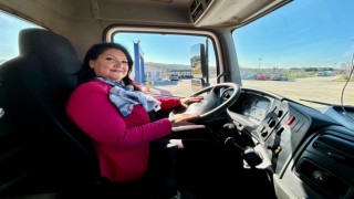 Baba mesleği şoförlüğü seçti, yolların sultanı oldu