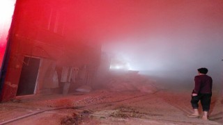 İtfaiyenin hızlı müdahalesi, yangının büyümesini engelledi