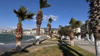 Kuşadası hafta sonu yazı, hafta içi kışı yaşadı