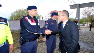 Başkan Doğanca bayramı görevi başında geçiren personelleri unutmadı