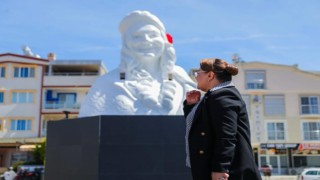 Başkan Gençay, Ayşenur Ezgi Eygi Parkı’ndaki çalışmaları yerinde inceledi