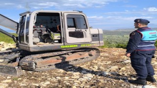 Hazine arazisindeki çalışmayı jandarma durdurdu