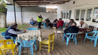 Jandarma ekipleri traktör ve motosiklet sürücülerini bilgilendirdi