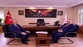 Vali Canbolat’tan Gençlik ve Spor İl Müdürü Yığmatepe’ye Ziyaret