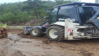 Bozdoğan’da yağış nedeniyle heyelan meydana geldi