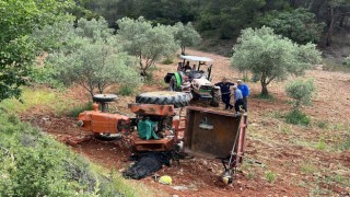 Devrilen traktörün altında kalan yaşlı kadın hayatını kaybetti
