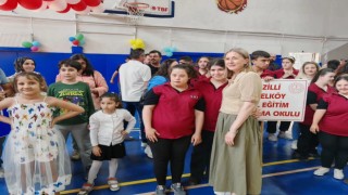 "Nazilli’de Özel Çocuklar Sahnedeydi: Şenlik Coşkusu Yürekleri Isıttı"