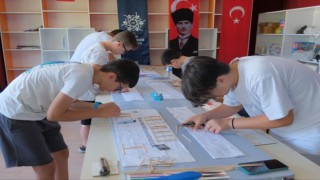 Aydın Büyükşehir Belediyesi'nin model uçak kursları başladı