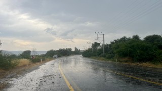 Bozdoğan sağanak yağışla serinledi