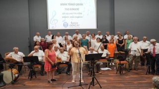 Didim'de yaz akşamları türkülerle şenlendi