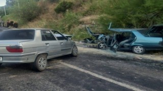 Kafa kafaya çarpıştılar: 3 yaralı