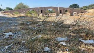 Tarihi Yunan Köprüsü'ne çevre düzenlemesi istiyorlar