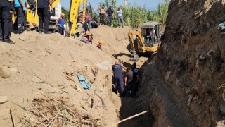 Babasına yardıma gelen oğul, göçük altında kaldı