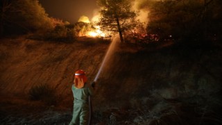 Buharkent’i de etkileyen yangını söndürme çalışmaları sürüyor