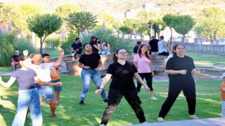 Çineli kadınlar güne zumba ile başladı