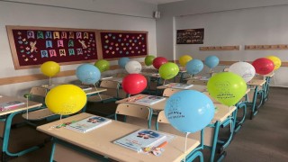 Efeler'de 65 bin 500 ücretsiz ders kitabı sıralarda hazır