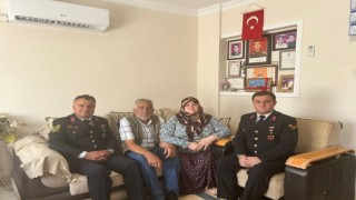 Jandarma şehit ailelerini unutmadı