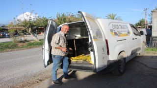 Çiftçilerin imdadına 'mobil tamir' aracı ile yetişiyor