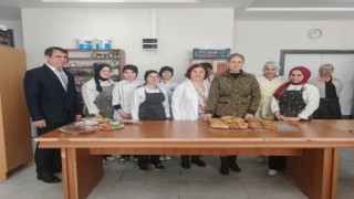 Kaymakam Kan’dan Nahit Menteşe Kız MTAL’e Ziyaret