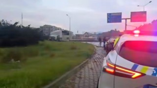 Yolcu otobüsü otomobile çarptı: 1 yaralı