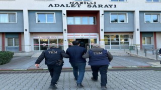 FETÖ üyesi firari ihraç polis yakalandı