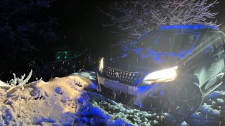 Köşk’te kar yağışı nedeniyle mahsur kalan ailenin yardımına jandarma koştu