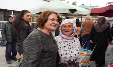 Başkan Gençay pazar esnafı ile bayram öncesi bir araya geldi