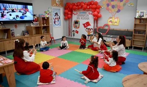 ANNE BABA ÇOCUK MERKEZİ’NDE 23 NİSAN COŞKUSU ERKEN YAŞANDI