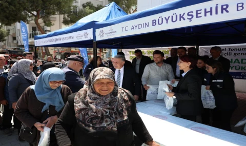 BAŞKAN ÇERÇİOĞLU BİNLERCE FİDEYİ SULTANHİSAR VE BUHARKENT’TE VATANDAŞLARLA BULUŞTURDU